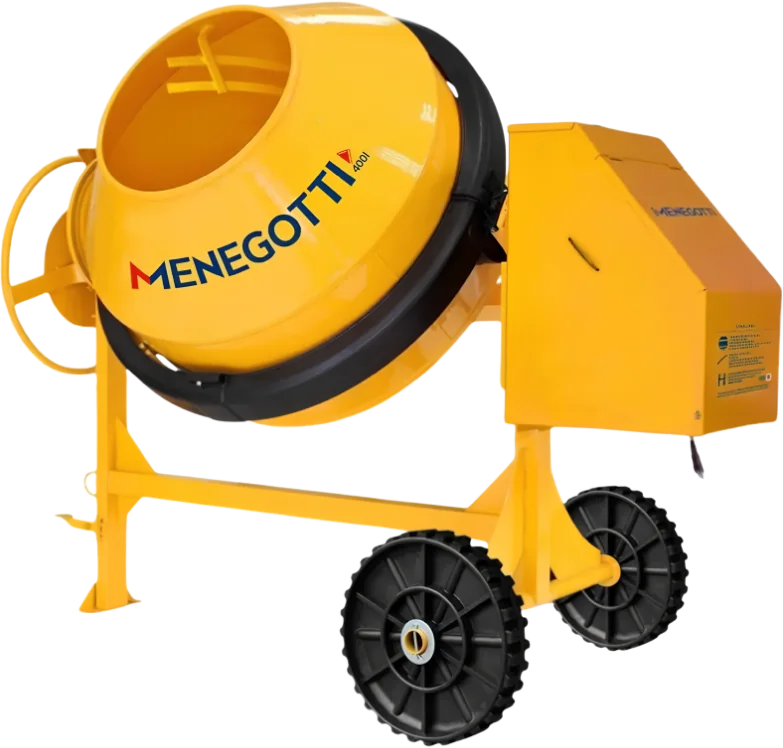 Betoneira Menegotti amarela de 400 litros, com tambor basculante, volante lateral e rodas